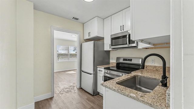 621 HOLLINGSWORTH ROAD, Lakeland, FL 33801
