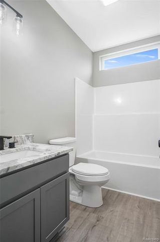 1315 Park Ridge Pointe, Grand Blanc, MI 48439