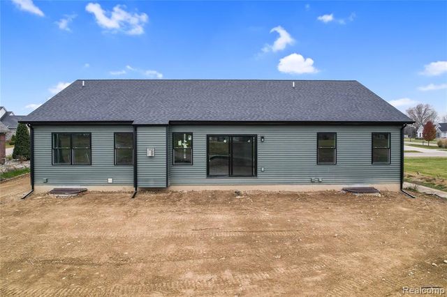 1315 Park Ridge Pointe, Grand Blanc, MI 48439