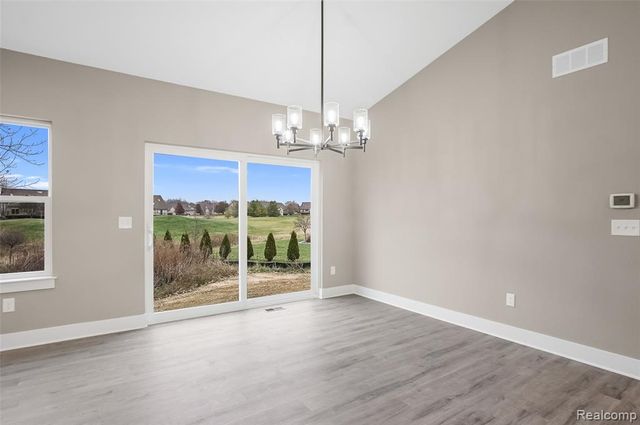 1315 Park Ridge Pointe, Grand Blanc, MI 48439