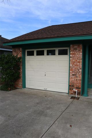 710 W 7th Street, Freeport, TX 77541