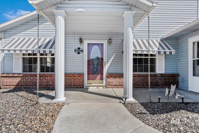 626 N Sterling, Nampa, ID 83651