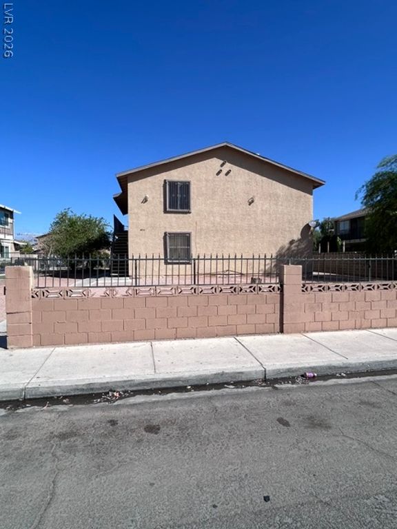 4930 Stanley Avenue, Las Vegas, NV 89115 — photo 2