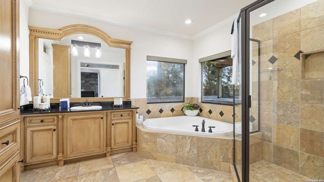 717 Riviera, Canyon Lake, TX 78133