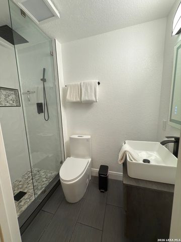 717 Riviera, Canyon Lake, TX 78133