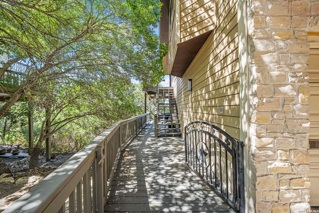 717 Riviera, Canyon Lake, TX 78133