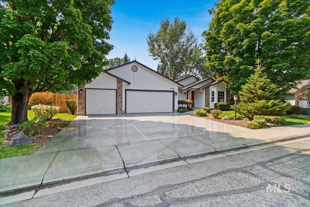 3787 E Shady Glen Dr, Boise, ID 83706 photo 5