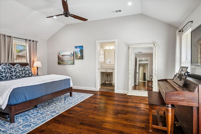 3334 Regent Drive, Dallas, TX 75229