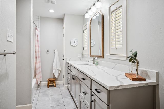 3334 Regent Drive, Dallas, TX 75229