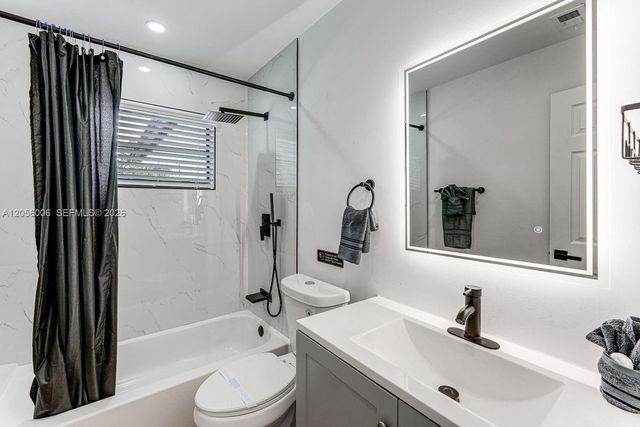 600 N 66th Terrace, Hollywood, FL 33024