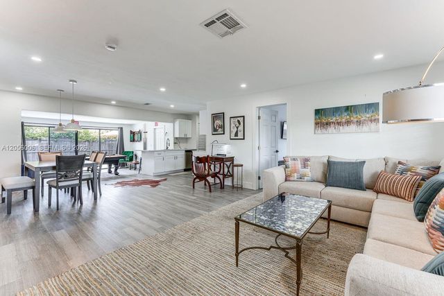 600 N 66th Terrace, Hollywood, FL 33024