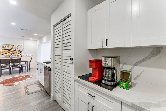 600 N 66th Terrace, Hollywood, FL 33024