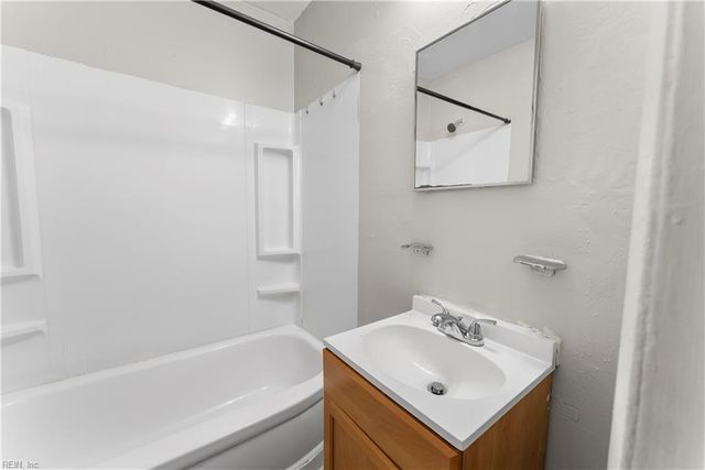 200 Pullman AVE, Portsmouth, VA 23707