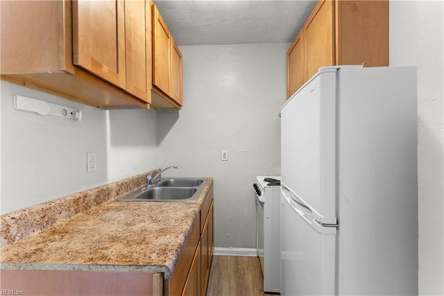 200 Pullman AVE, Portsmouth, VA 23707