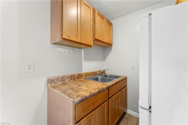 200 Pullman AVE, Portsmouth, VA 23707