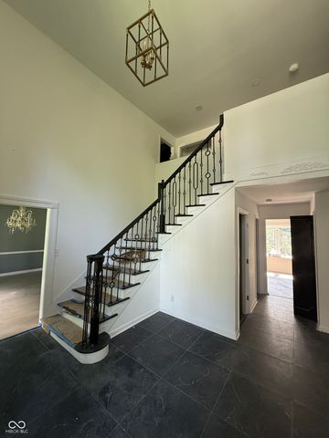 7811 Providence Circle, Indianapolis, IN 46250