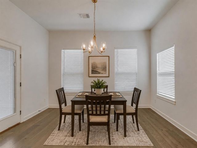 10505 NW 33rd Street, Yukon, OK 73099