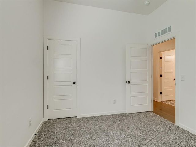10505 NW 33rd Street, Yukon, OK 73099