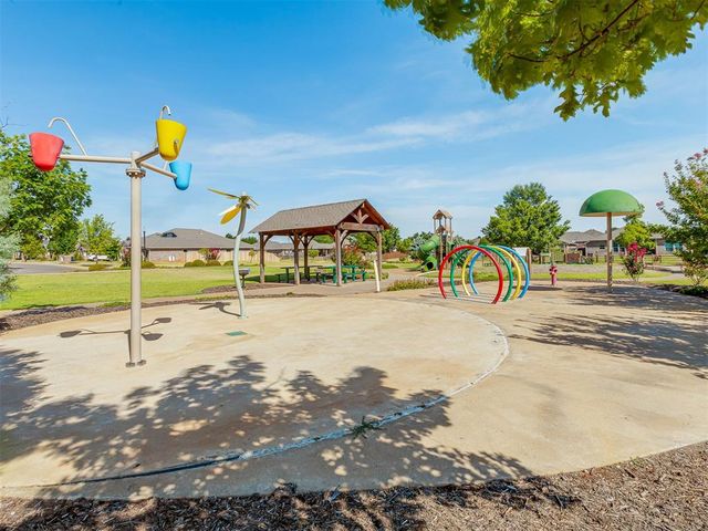 10505 NW 33rd Street, Yukon, OK 73099