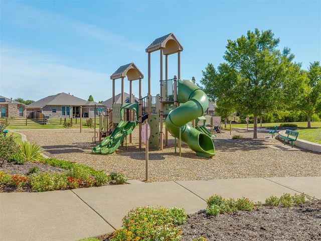 10505 NW 33rd Street, Yukon, OK 73099