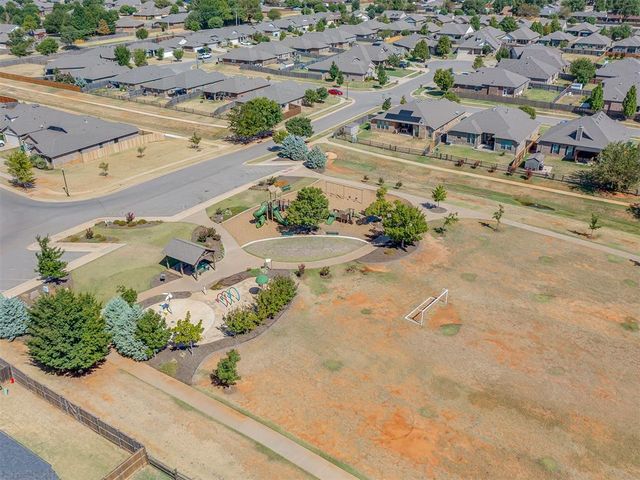 10505 NW 33rd Street, Yukon, OK 73099
