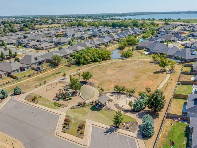 10505 NW 33rd Street, Yukon, OK 73099
