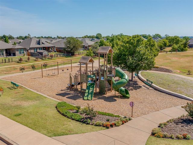 10505 NW 33rd Street, Yukon, OK 73099