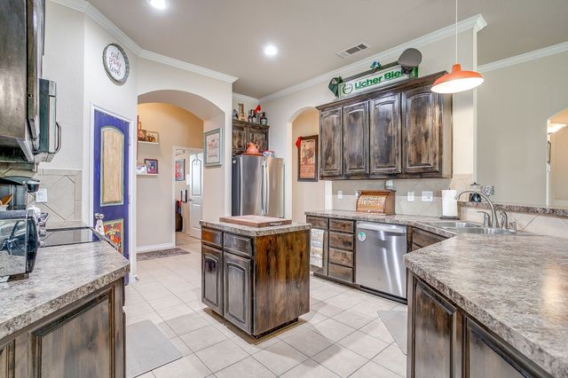 132 Creekwood Ranch Road, Azle, TX 76020