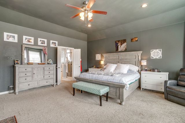 132 Creekwood Ranch Road, Azle, TX 76020