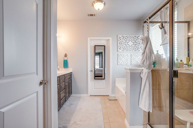 132 Creekwood Ranch Road, Azle, TX 76020