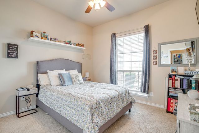 132 Creekwood Ranch Road, Azle, TX 76020