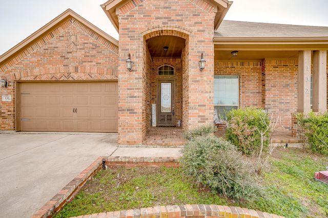 132 Creekwood Ranch Road, Azle, TX 76020