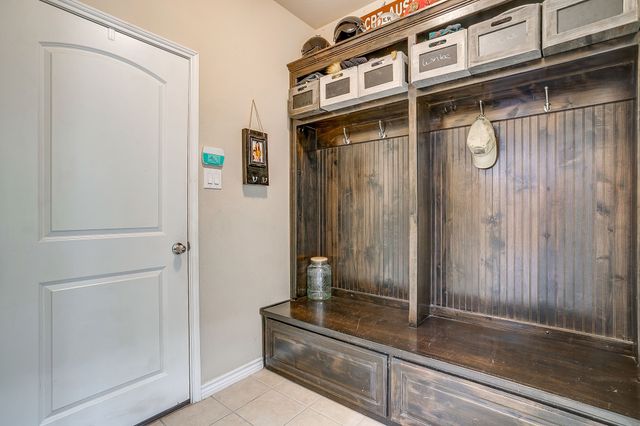 132 Creekwood Ranch Road, Azle, TX 76020