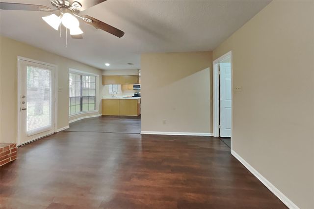 15 Kearny Brook Place, Spring, TX 77381