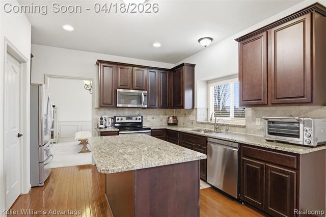 23883 Bayberry Court, South Lyon, MI 48178