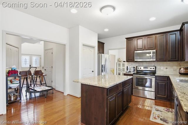 23883 Bayberry Court, South Lyon, MI 48178