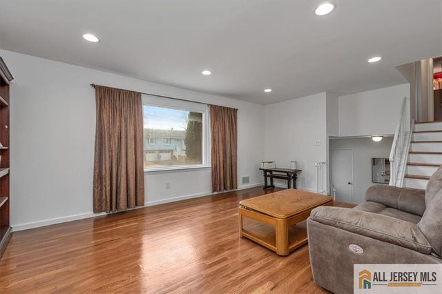 19 Lonsdale Drive, South Plainfield, NJ 07080