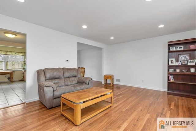 19 Lonsdale Drive, South Plainfield, NJ 07080