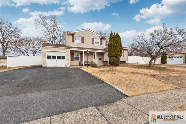 19 Lonsdale Drive, South Plainfield, NJ 07080