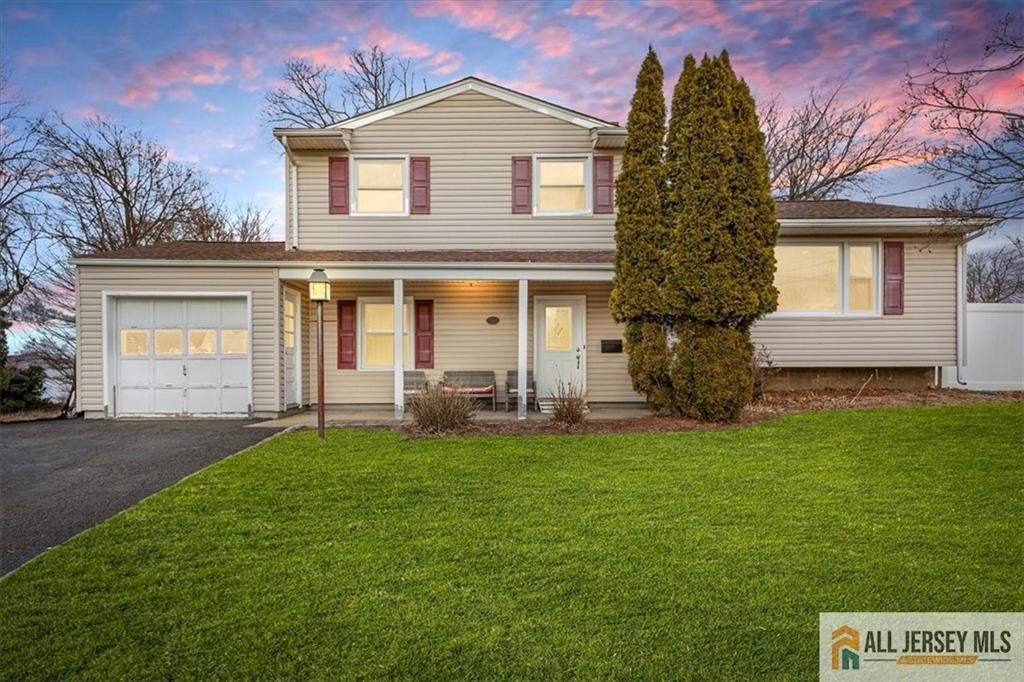 19 Lonsdale Drive, South Plainfield, NJ 07080