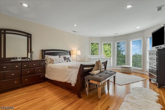42 Lambert Dr, Sparta Twp., NJ 07871