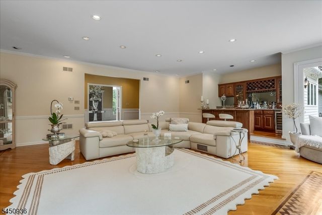 42 Lambert Dr, Sparta Twp., NJ 07871