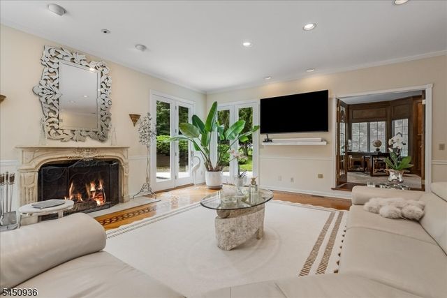 42 Lambert Dr, Sparta Twp., NJ 07871