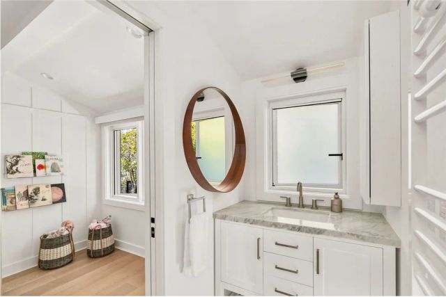 592 Bluebird Canyon Drive, Laguna Beach, CA 92651