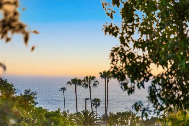 592 Bluebird Canyon Drive, Laguna Beach, CA 92651
