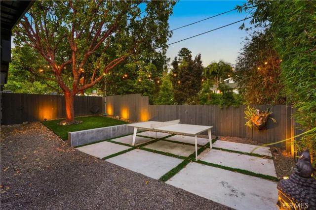 592 Bluebird Canyon Drive, Laguna Beach, CA 92651