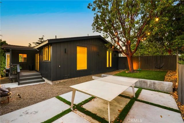 592 Bluebird Canyon Drive, Laguna Beach, CA 92651