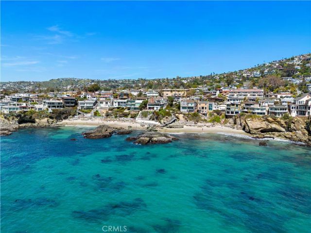 592 Bluebird Canyon Drive, Laguna Beach, CA 92651