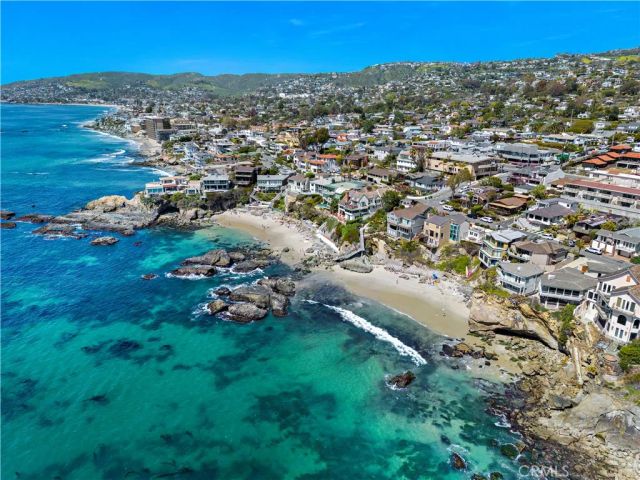 592 Bluebird Canyon Drive, Laguna Beach, CA 92651