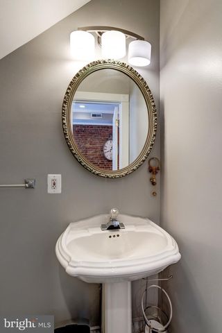 1016 G ST SE, Washington, DC 20003